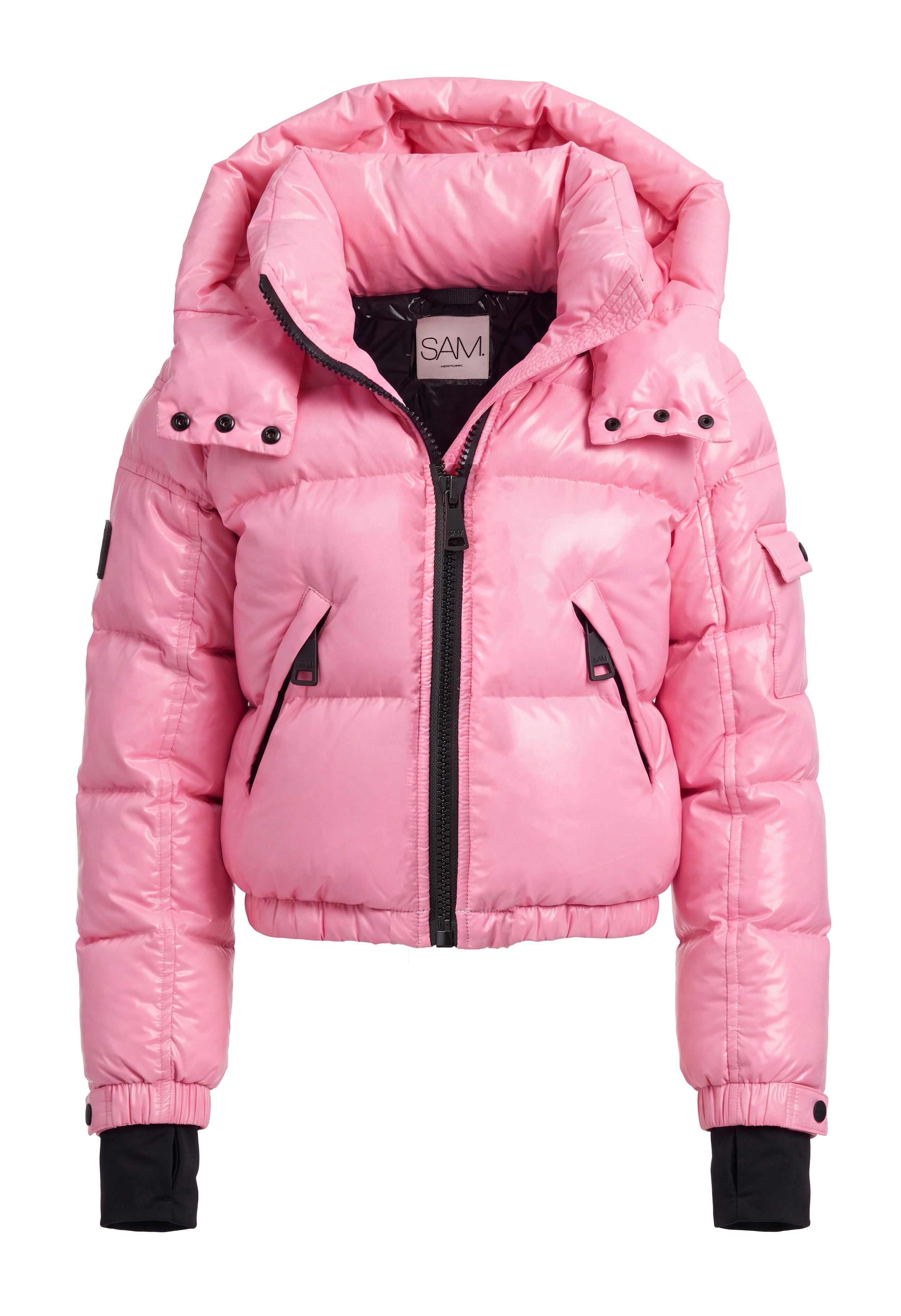 GIRLS CROPPED FREESTYLE A shiny pink cropped puffer jacket with a hood, black front zipper, black snap details, and black cuffs, shown on a plain white background.