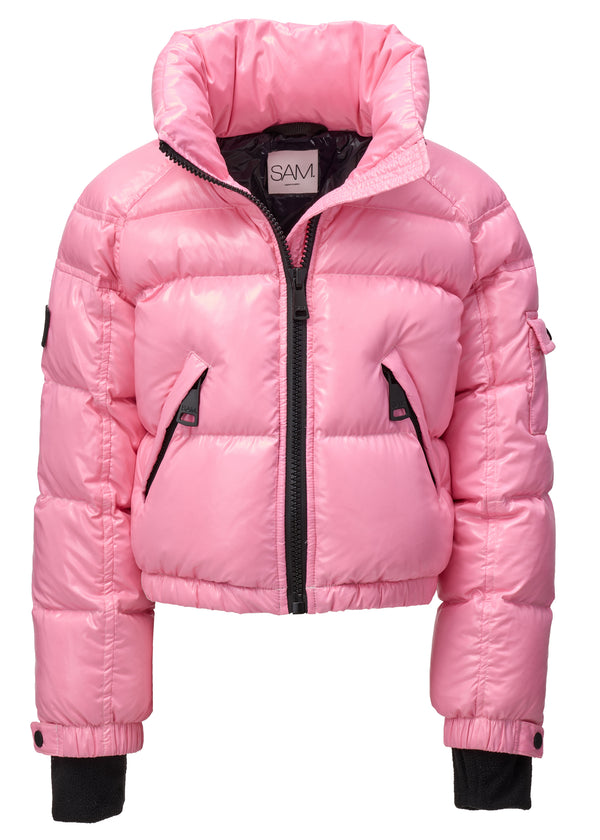 GIRLS CROPPED FREESTYLE A shiny pink puffer jacket with a high collar, black front zipper, and black trim details, shown on a plain white background.