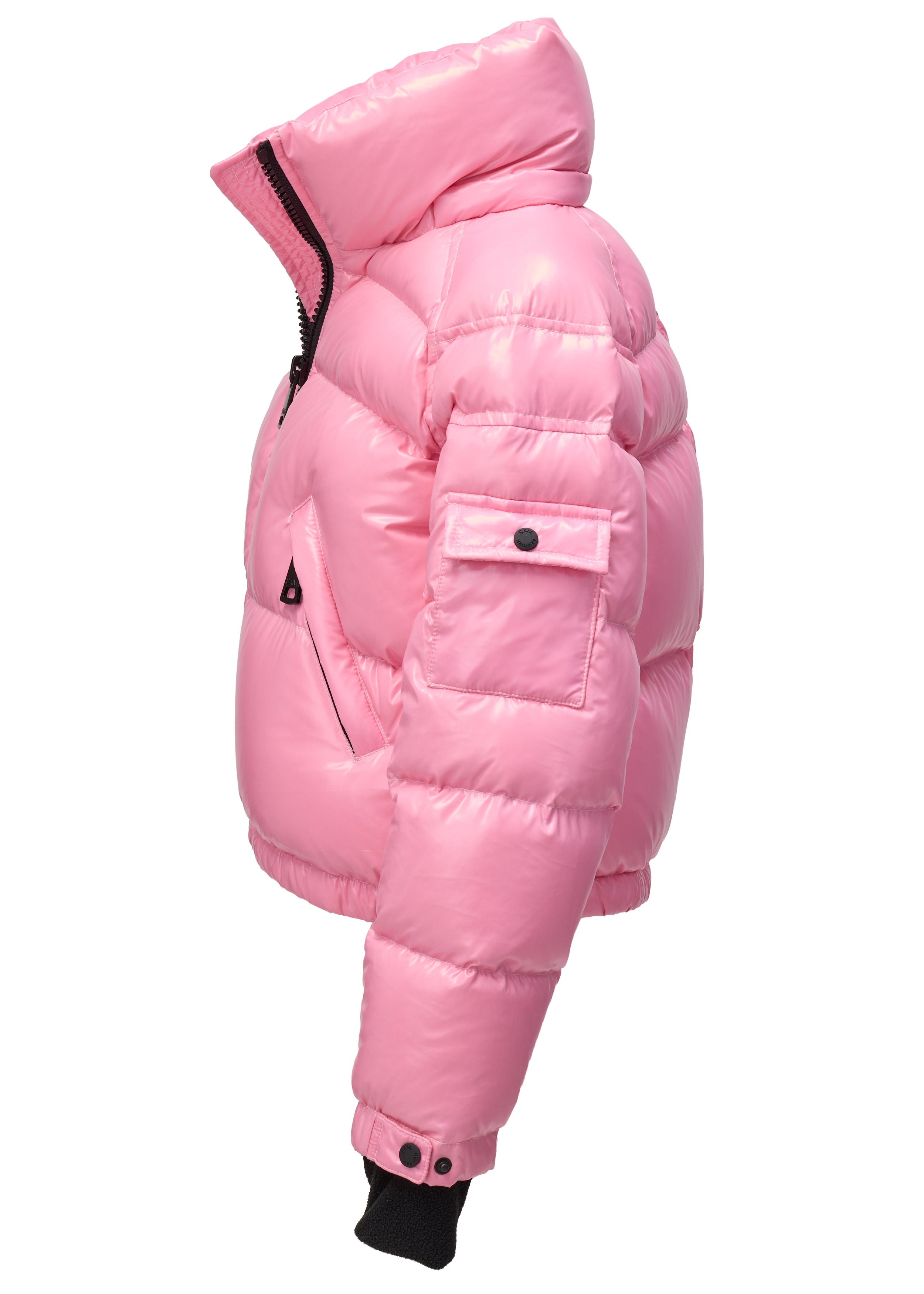 GIRLS CROPPED FREESTYLE A shiny light pink puffer jacket with a hood, shown in a side profile view against a plain white background.