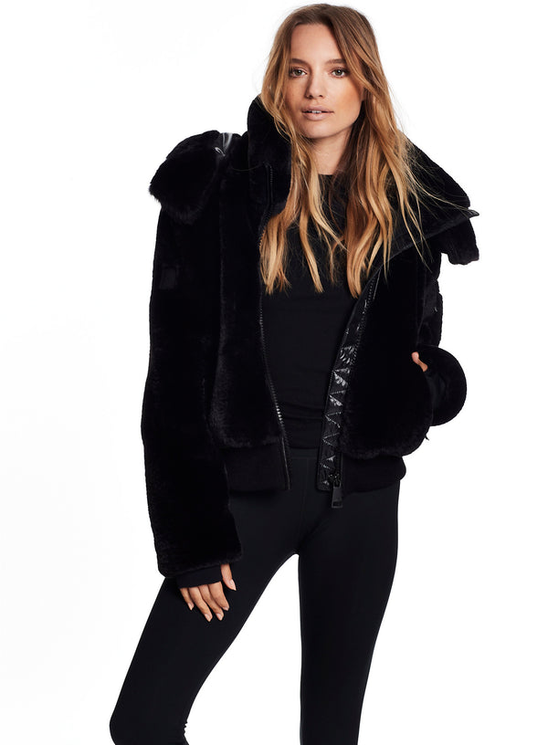 Prettylittlething Women's Plus Amaria Shaggy Faux Fur Jacket